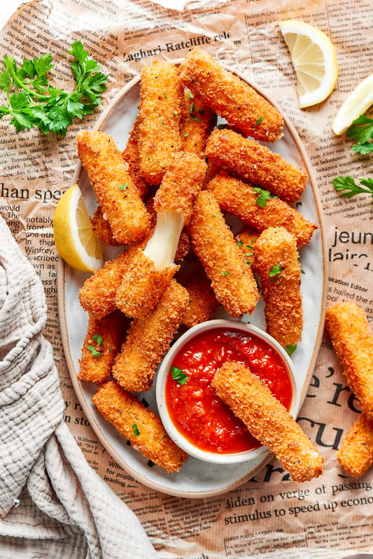 Mozzarella Sticks (8 Pcs)